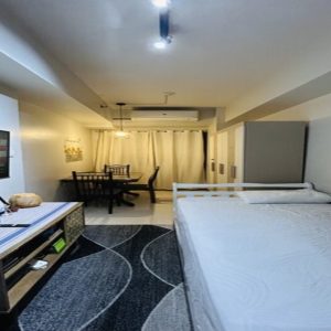 Family, Barkada, or Colleagues Suite at S RESIDENCES Tower 1 | Fully Furnished 1-Bedroom Condo with Balcony – Mall of Asia, Pasay City