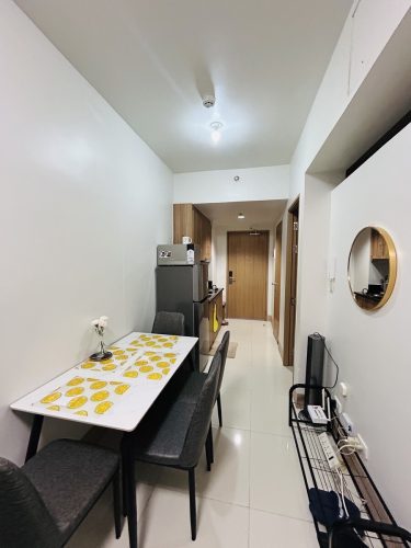 Dining & Kitchen
